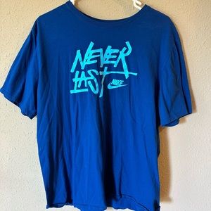 Nike tshirt